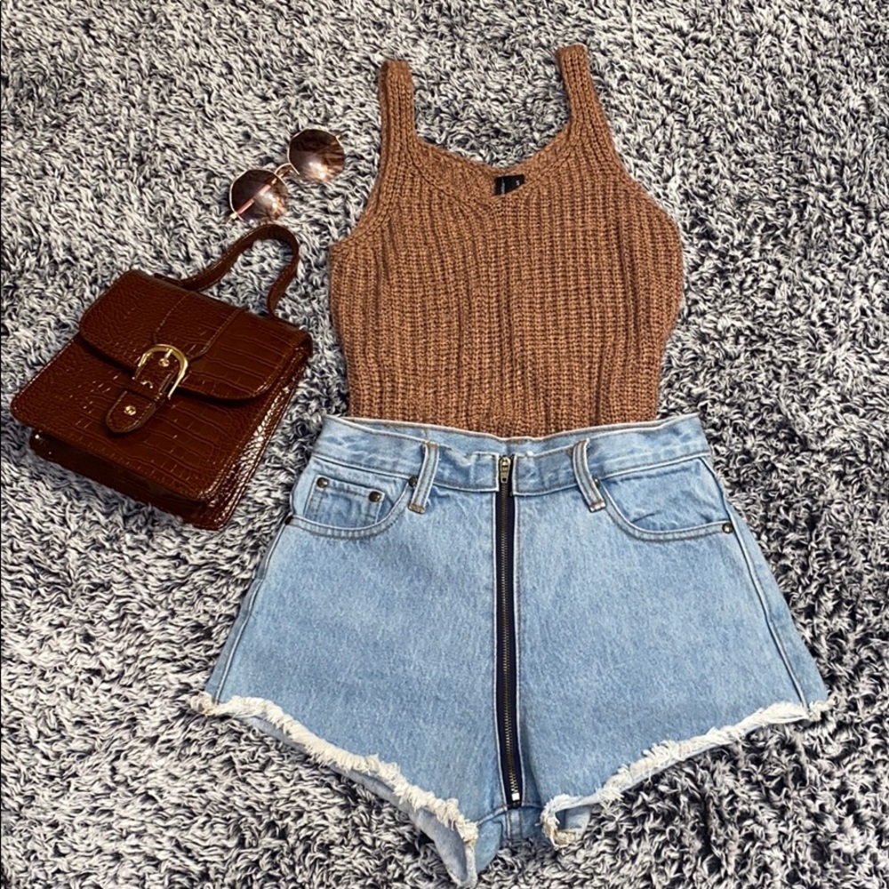 Full front zipper shorts